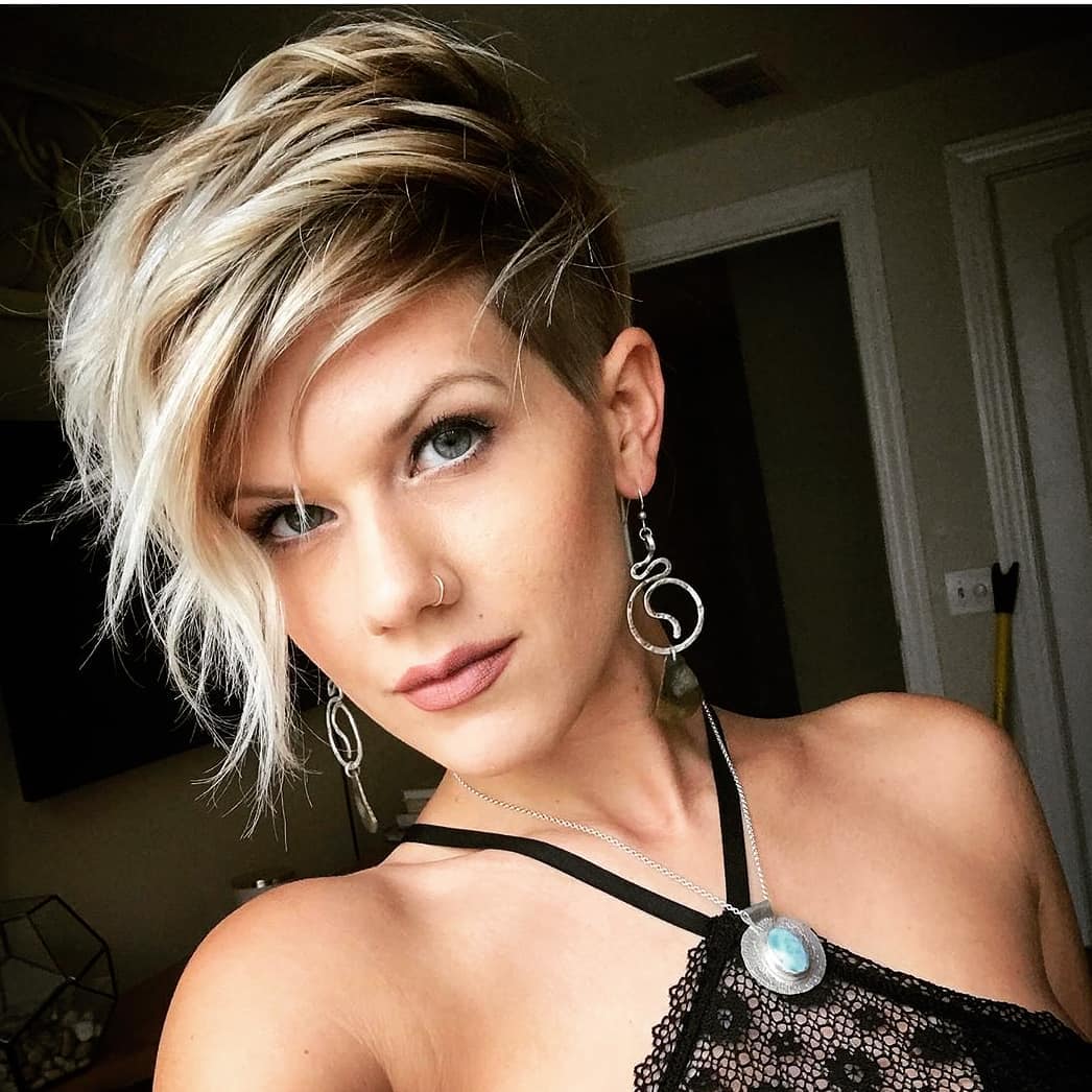 haircut stories, tiktok hair, scene hair, hair clinic, hair restoration, hairlosstalk, hair clinic near me, hair loss treatment, hair transplant near me, prom hairstyles,