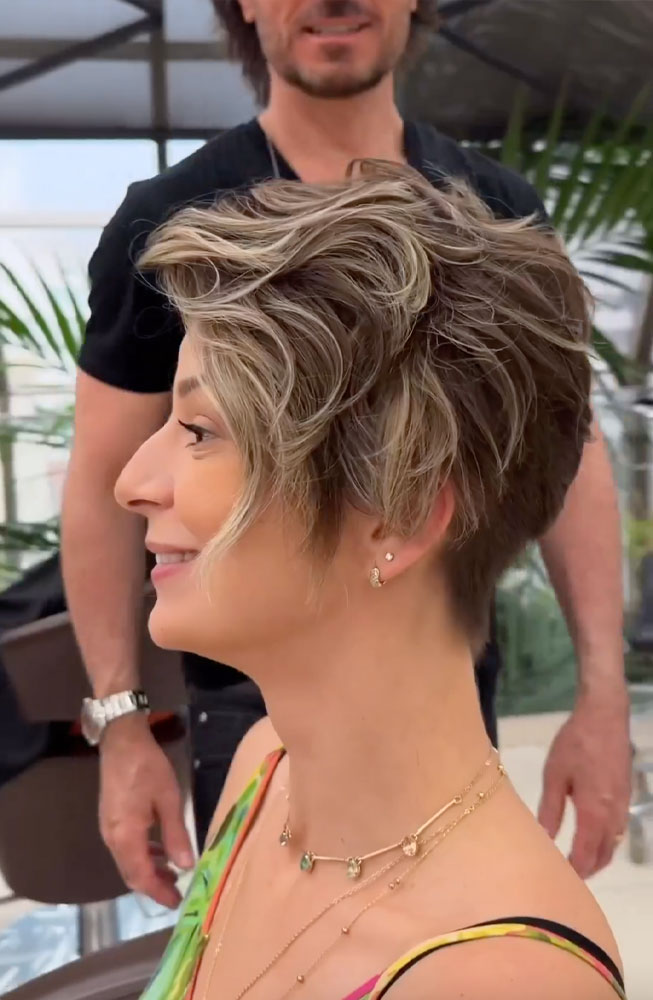 haircut stories, tiktok hair, scene hair, hair clinic, hair restoration, hairlosstalk, hair clinic near me, hair loss treatment, hair transplant near me, prom hairstyles,