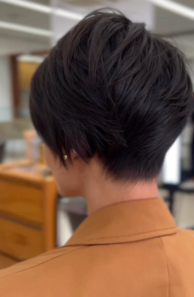 haircut stories, tiktok hair, scene hair, hair clinic, hair restoration, hairlosstalk, hair clinic near me, hair loss treatment, hair transplant near me, prom hairstyles,