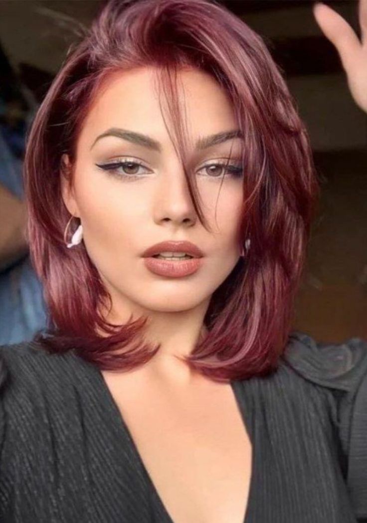 bob haircut, medium-length hair,