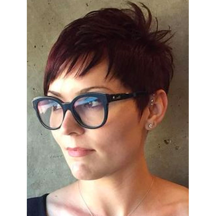 33 Best Short Haircuts for Glasses Wearers Page 15 of 33