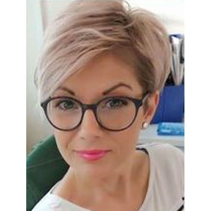 short haircuts glasses