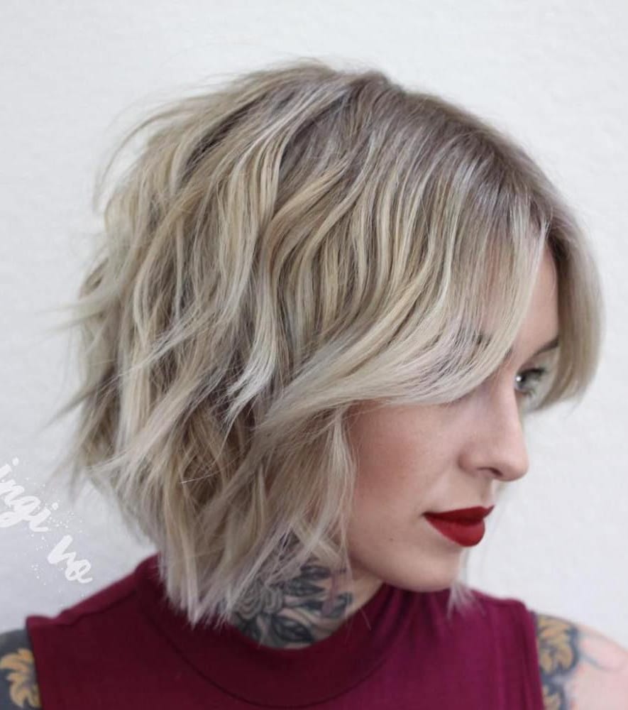 blurred bob, bob haircut, bob cut,