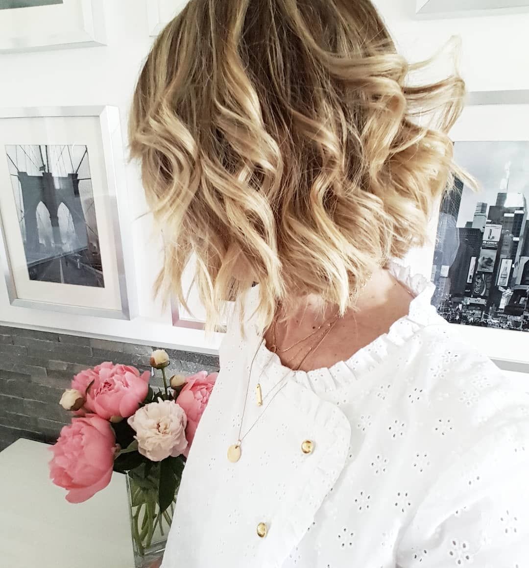 blurred bob, bob haircut, bob cut,